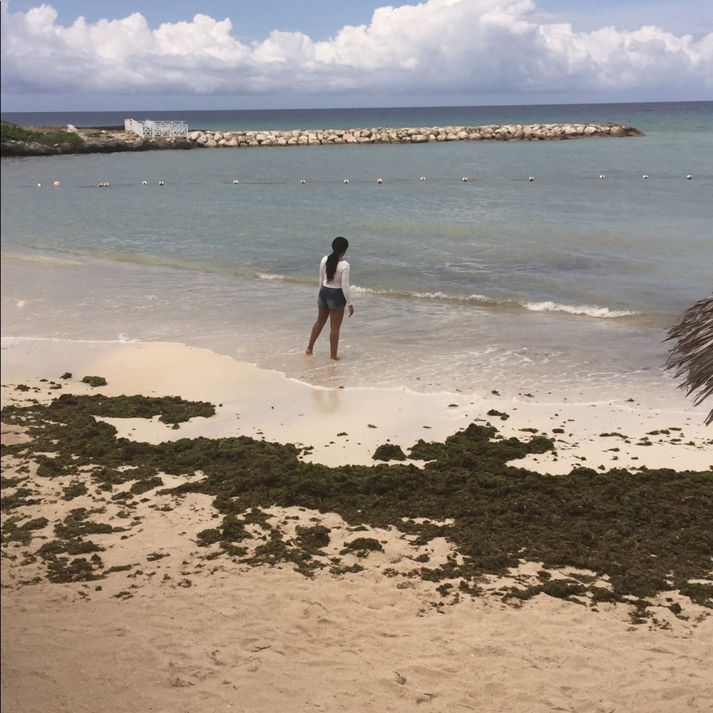 Meet your Posher, Derrica